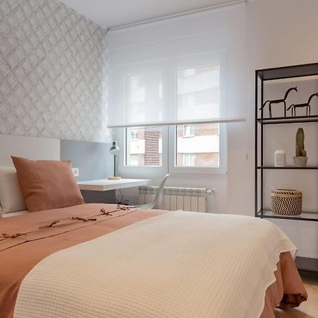 Room4You By Asturias Holidays Oviedo Bagian luar foto