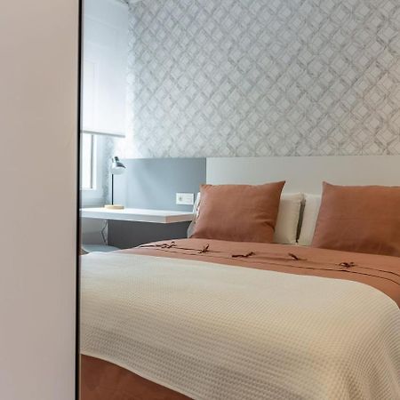 Room4You By Asturias Holidays Oviedo Bagian luar foto