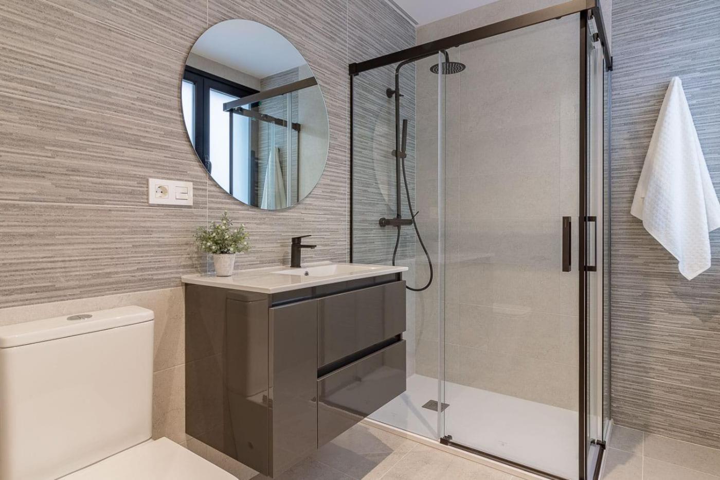 Room4You By Asturias Holidays Oviedo Bagian luar foto