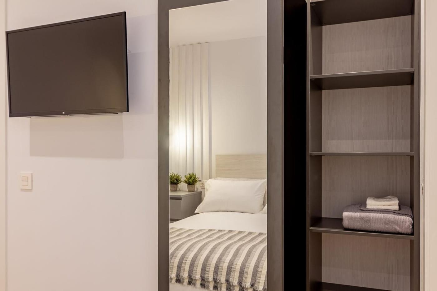 Room4You By Asturias Holidays Oviedo Bagian luar foto