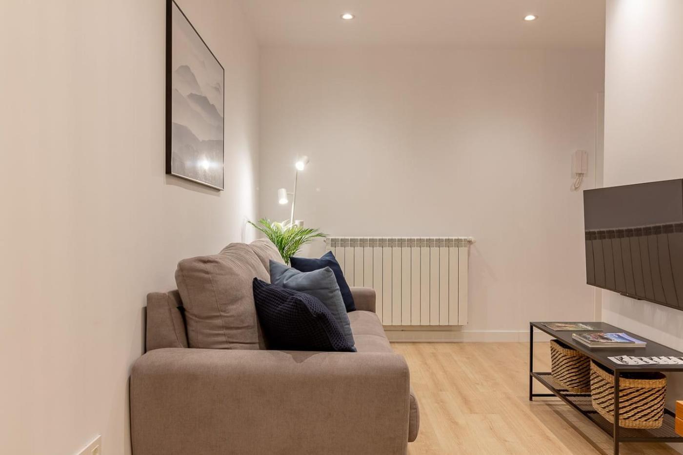 Room4You By Asturias Holidays Oviedo Bagian luar foto