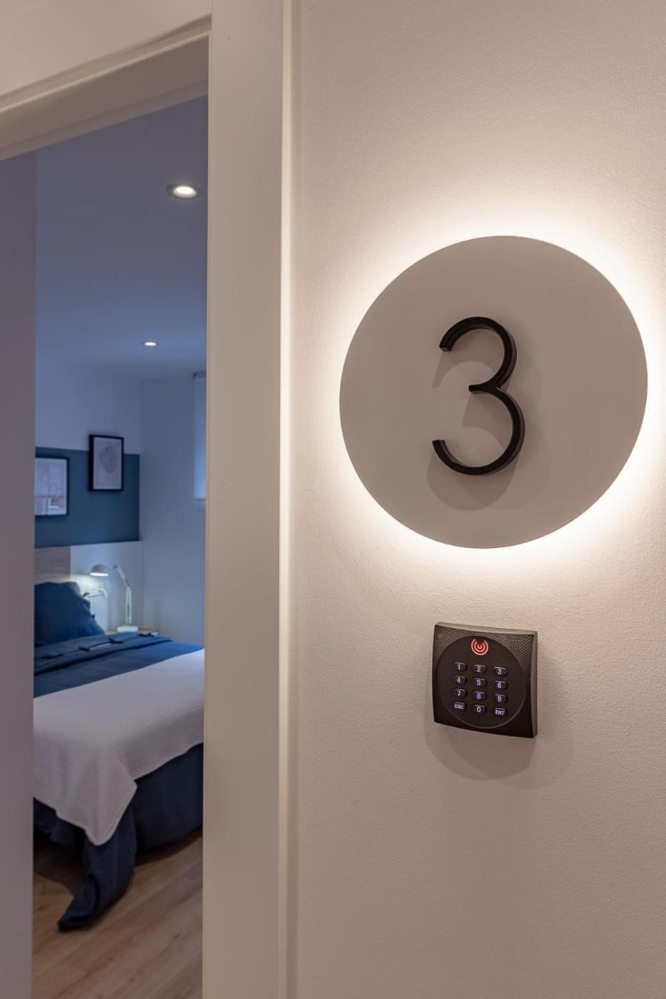 Room4You By Asturias Holidays Oviedo Bagian luar foto